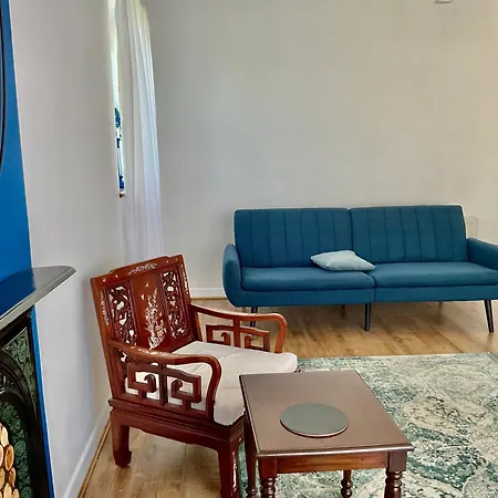 ゲストハウス Dominics *